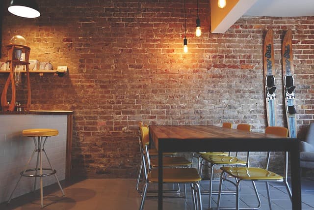 Les 7 Meilleures Astuces pour Réserver un Restaurant Populaire
